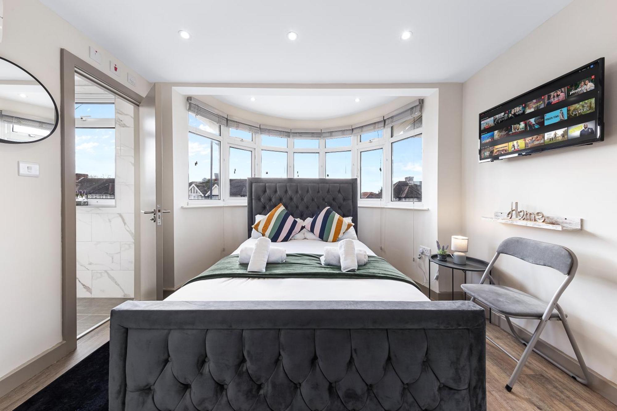 Serviced Ensuite Modern Studio - Sleeps 2 - Near Wembley Stadium - Good Transport Link To Central London - Harrow Ha3 Hatch End Zewnętrze zdjęcie